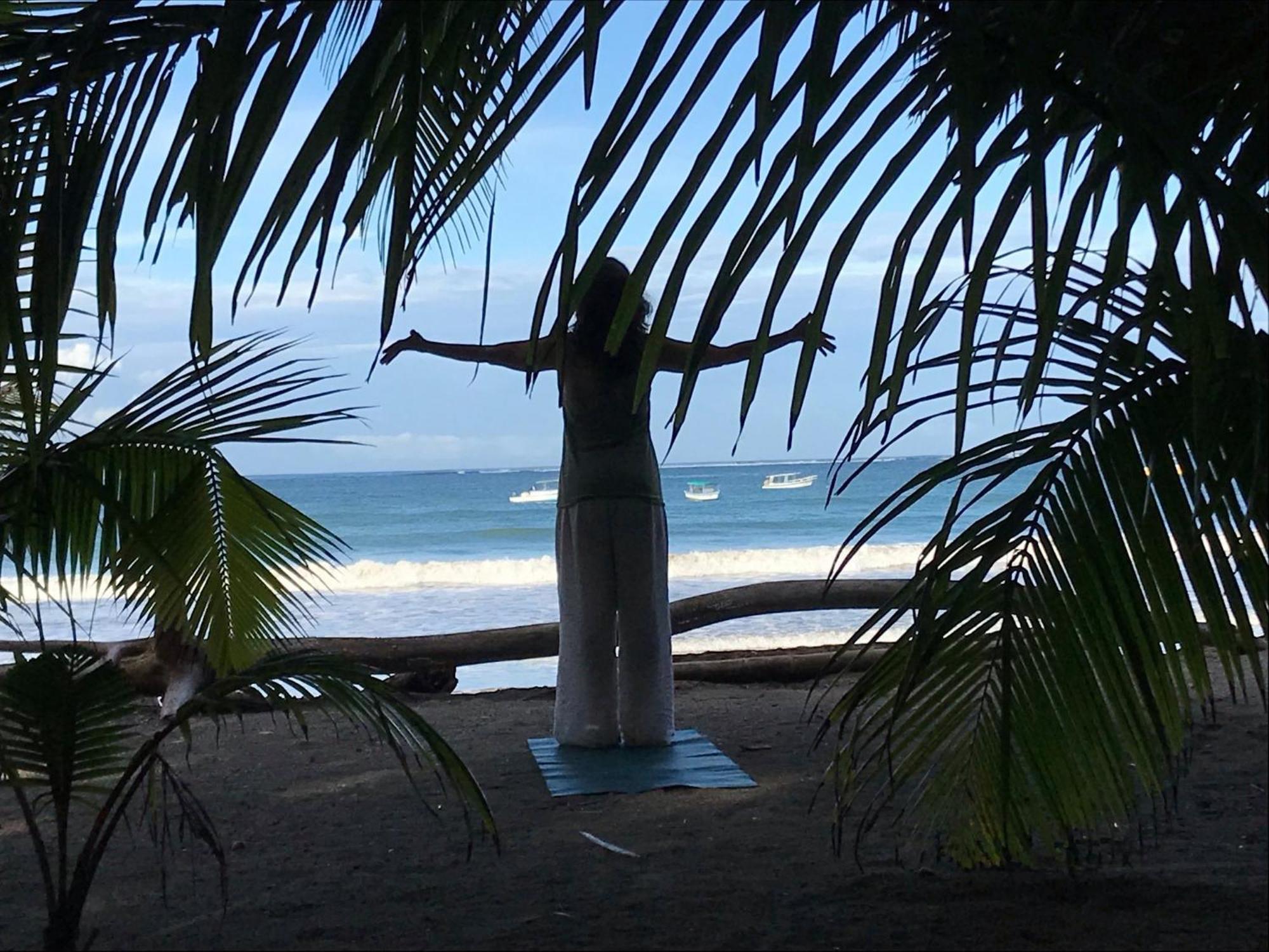 Fenix Hotel - On The Beach Samara Bagian luar foto